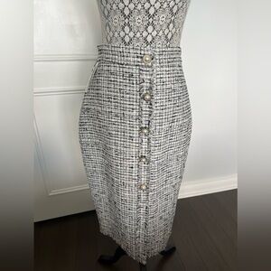 Babaton Size 6 Black and White Tweed Skirt NWT